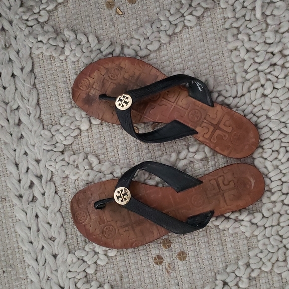 Tory Burch Shoes - Tory Burch leather flip flops size 8